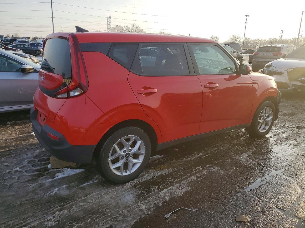 2022 Kia Soul Lx - Image 3