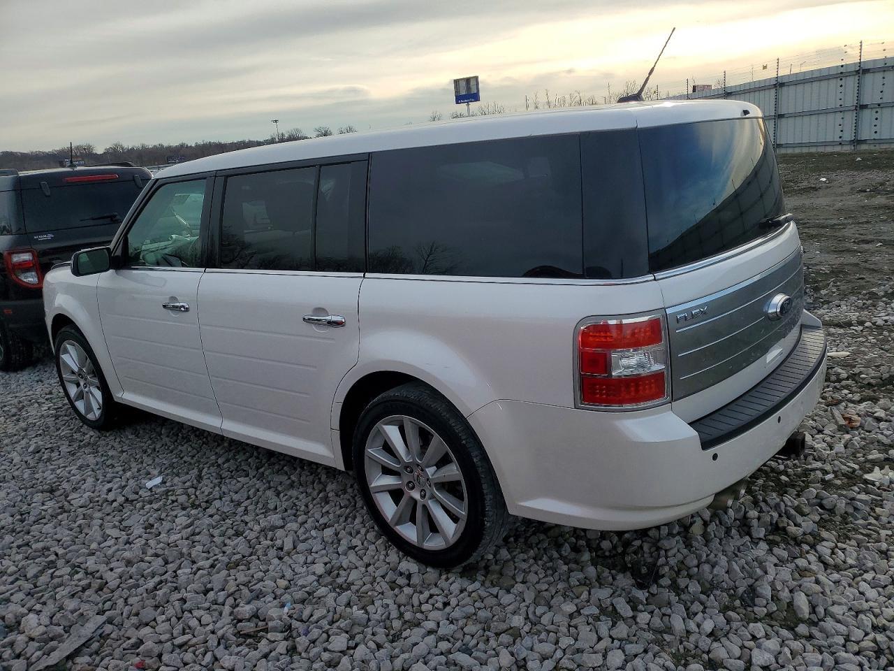 2011 Ford Flex Limited - Фото 2