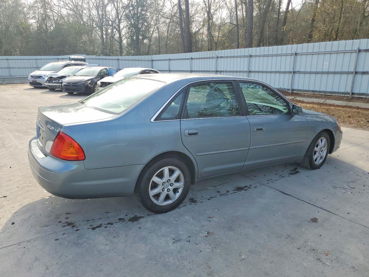 2002 Toyota Avalon Xls - Фото 3