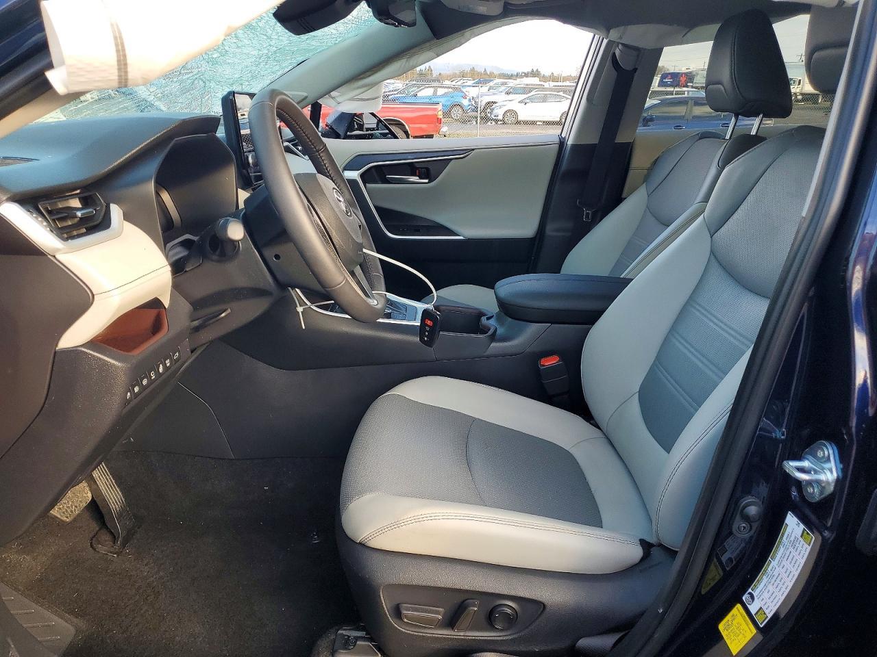 2025 Toyota Rav4 Limited - Фото 7