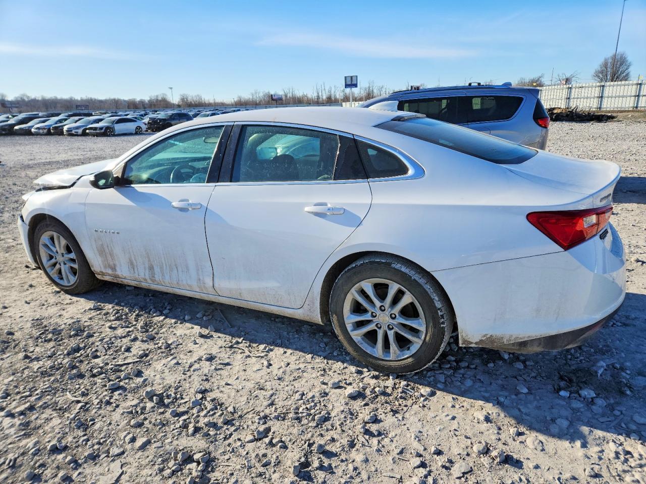 2018 Chev Malibu - Фото 2