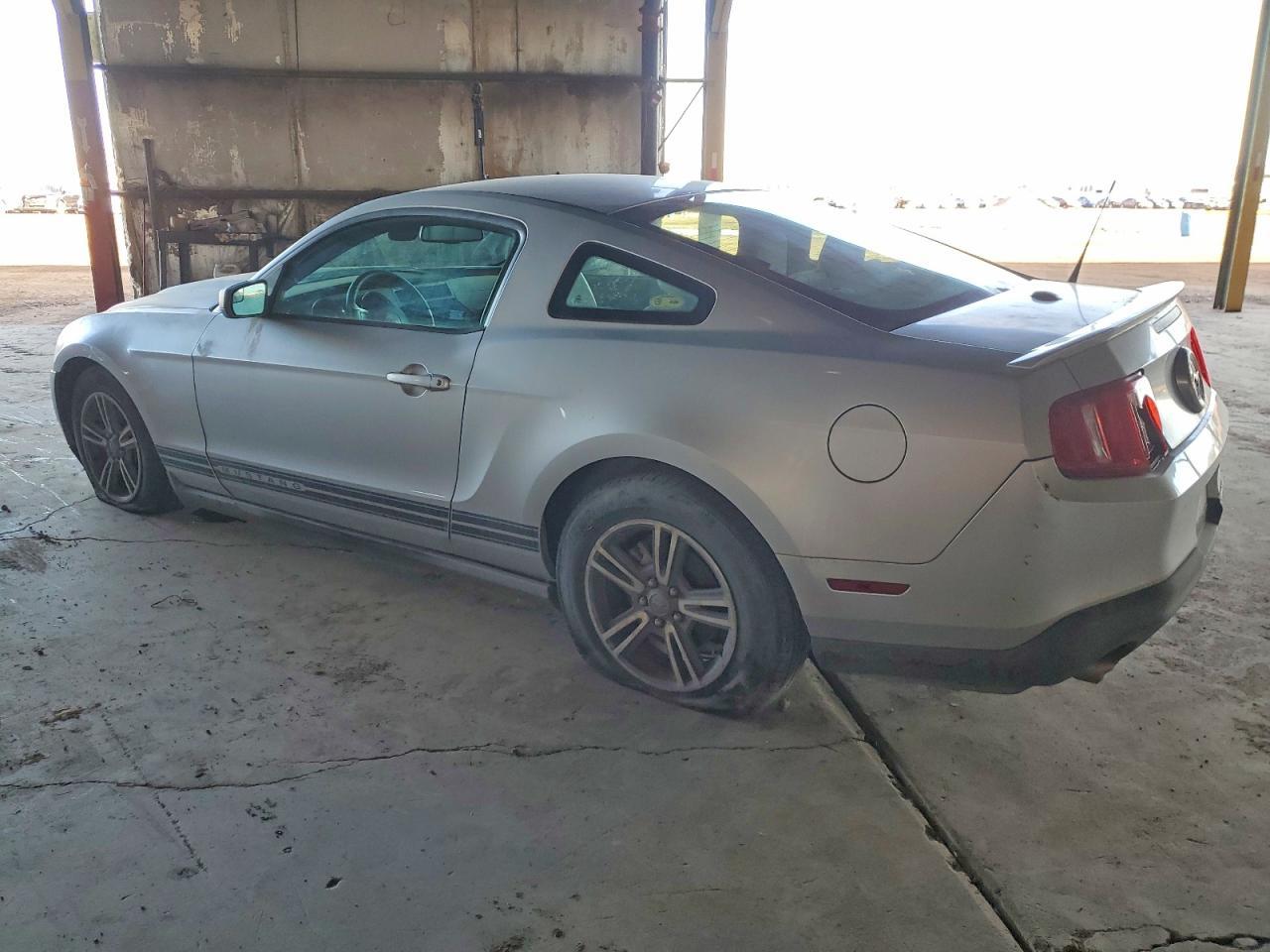 2012 Ford Mustang - Image 2