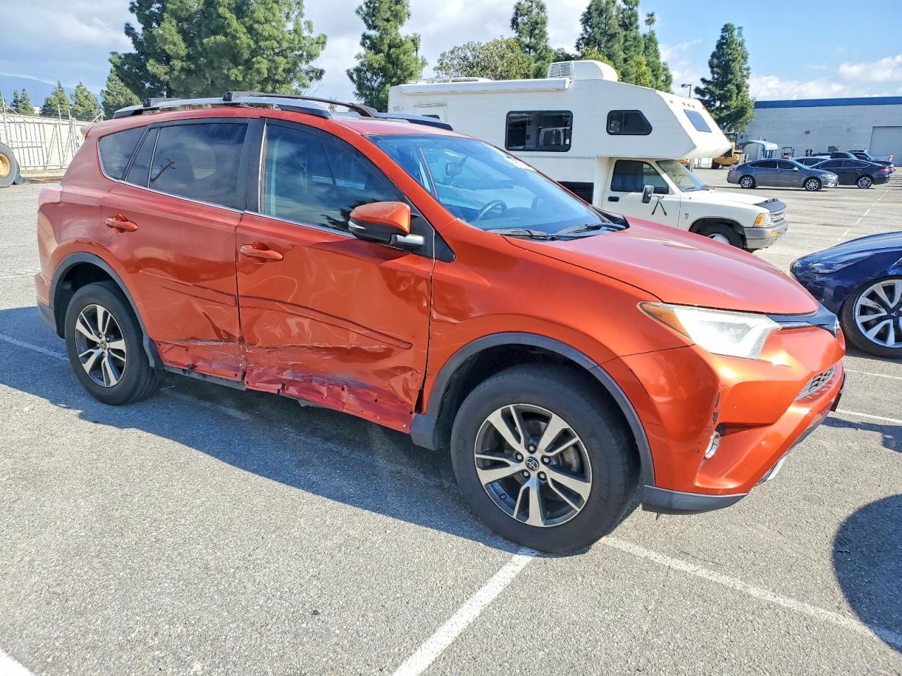 2016 Toyota Rav4 Xle - Фото 4