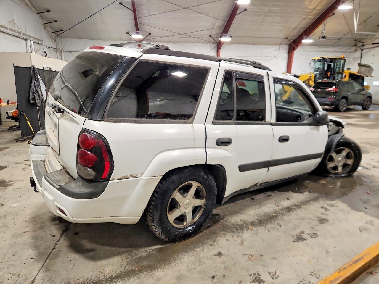 2005 Chevrolet Trailblazer Ls - Image 3