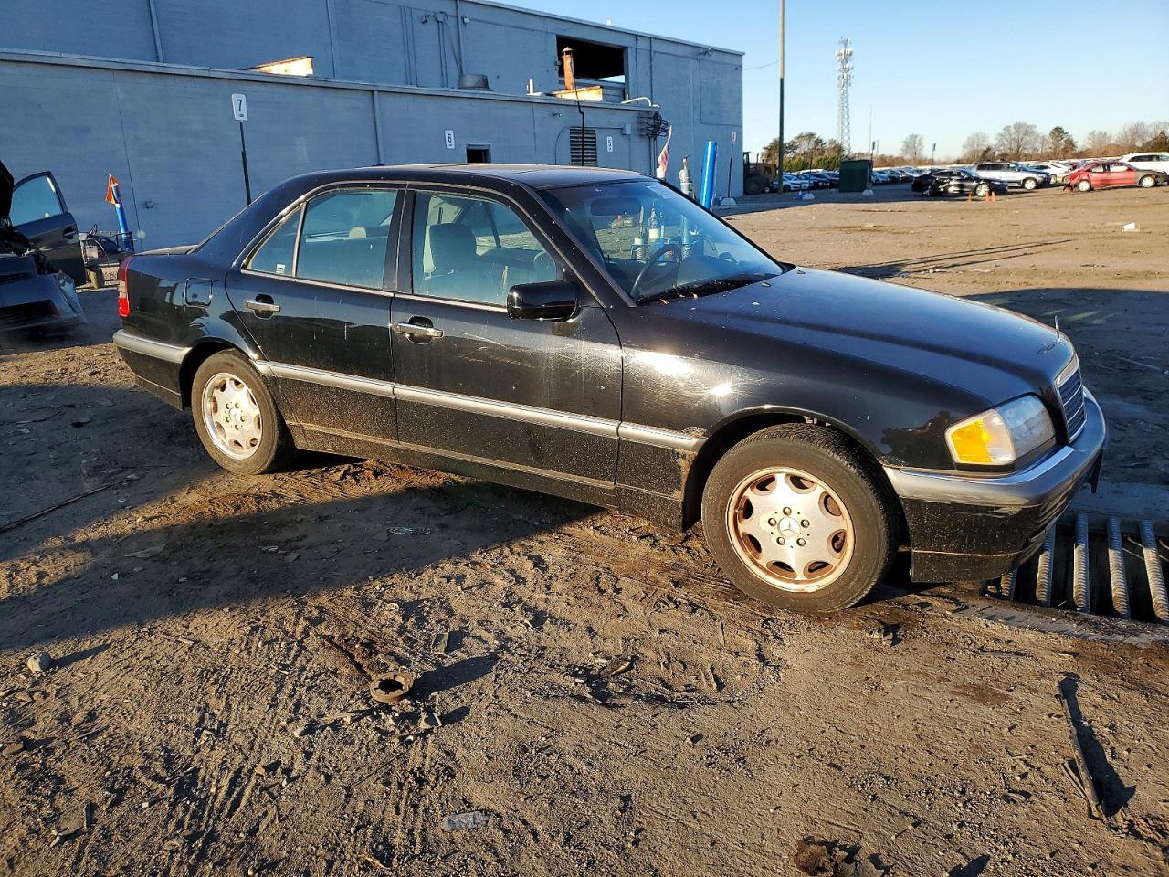 2000 Mercedes-Benz C 280 - Фото 4