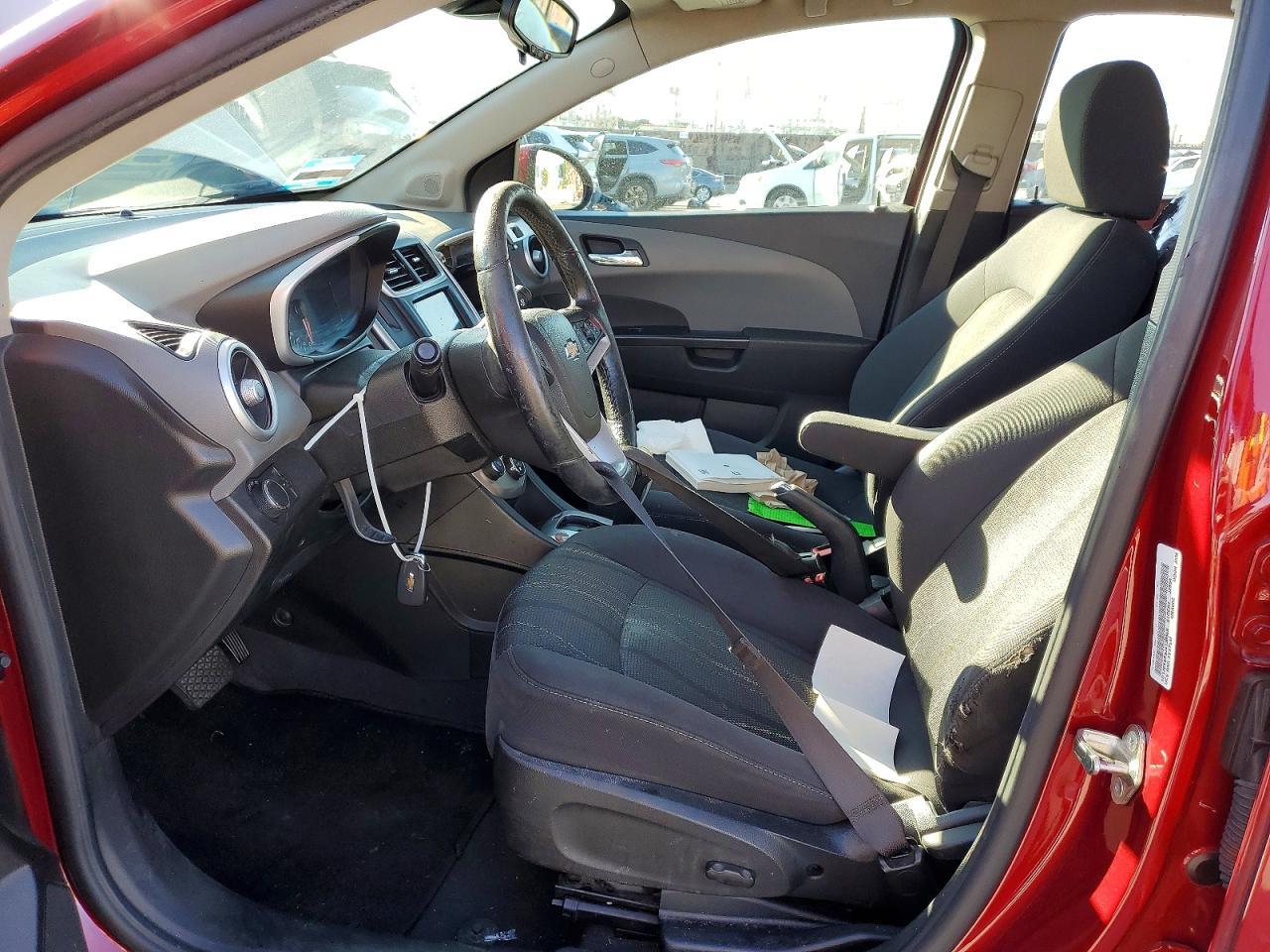 2018 Chevrolet Sonic Lt - Image 7