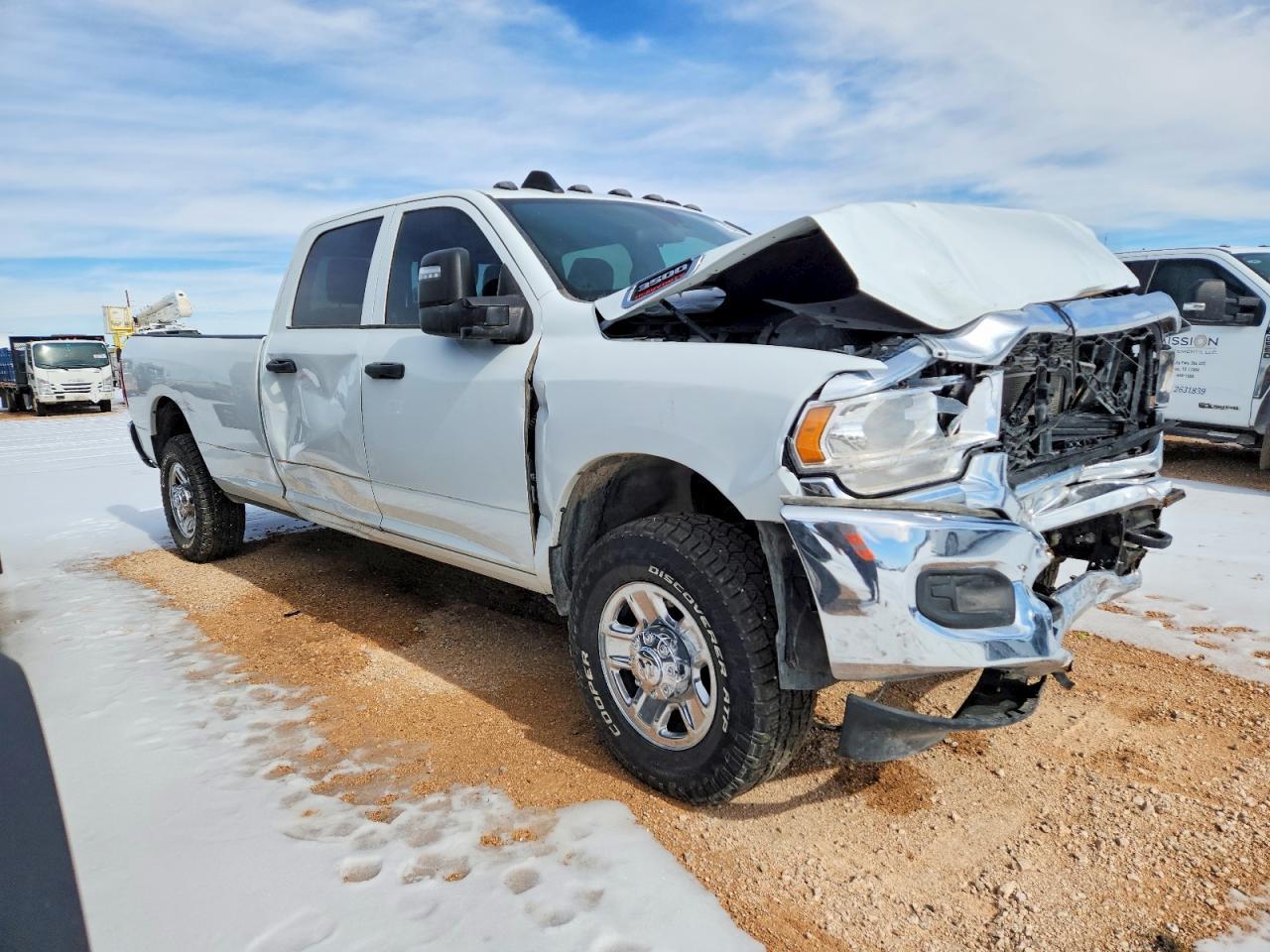 2023 Ram 3500 Tradesman - Фото 4