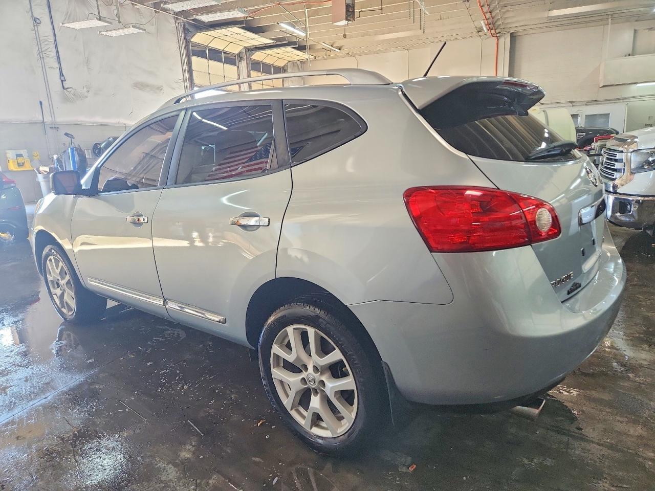 2013 Nissan Rogue S - Image 2