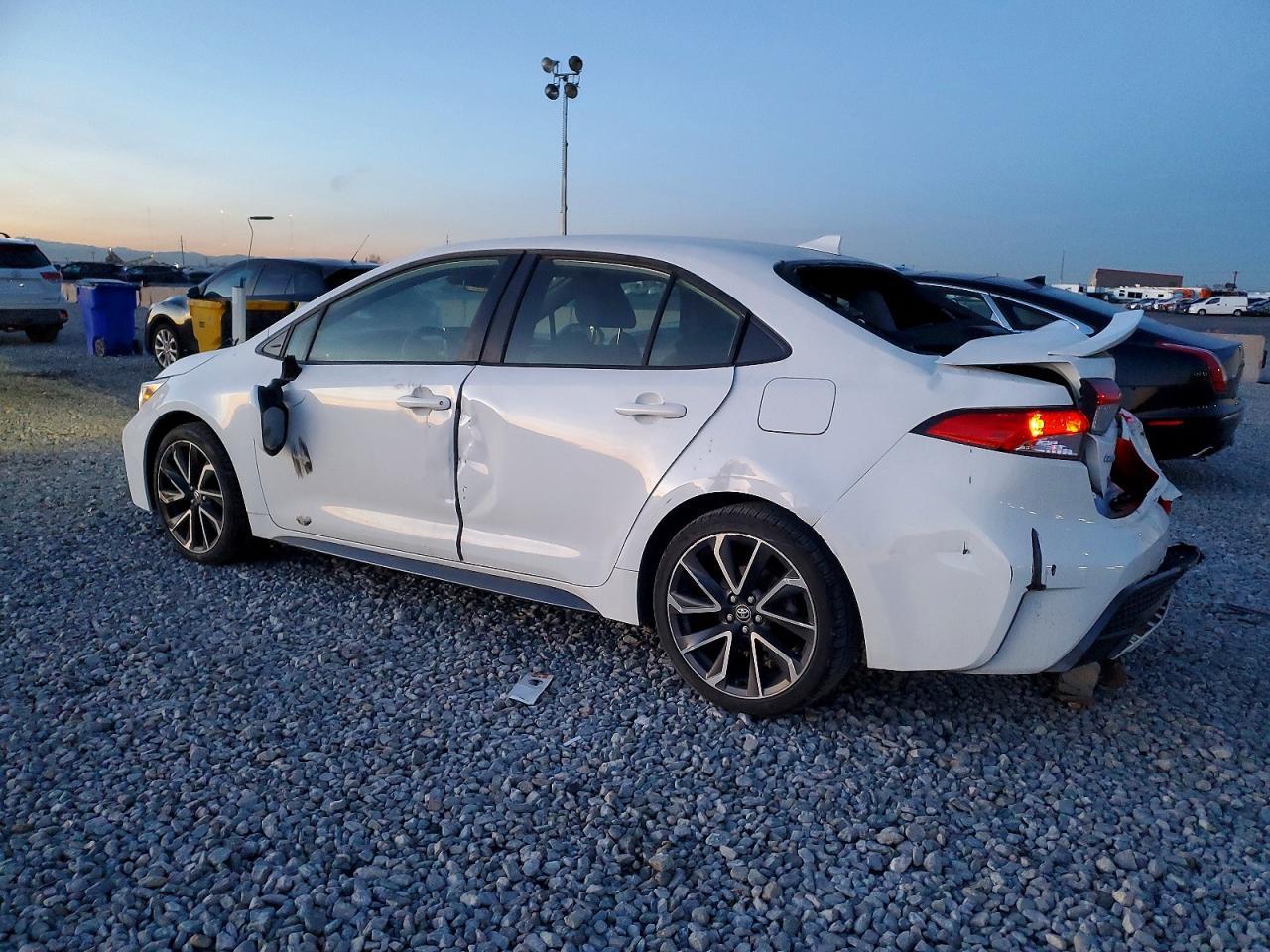 2020 Toyota Corolla Se - Фото 2