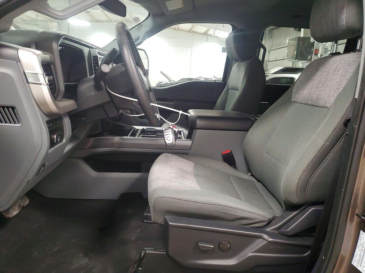 2023 Ford F250 Super Duty - Фото 7