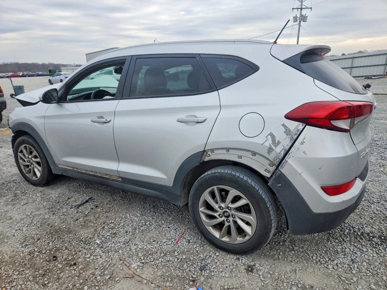 2016 Hyundai Tucson Limited - Image 2