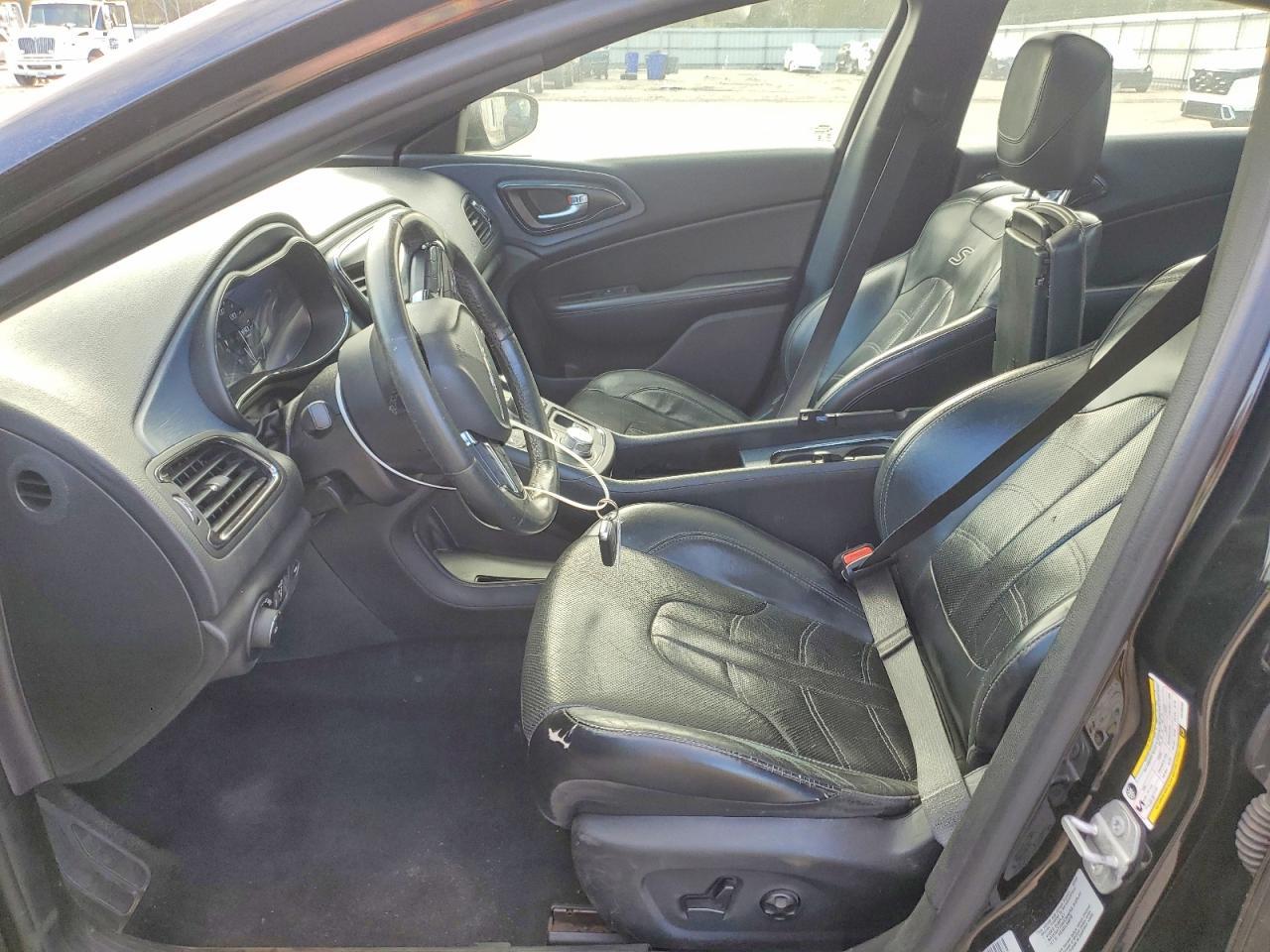 2015 Chrysler 200 S - Фото 7