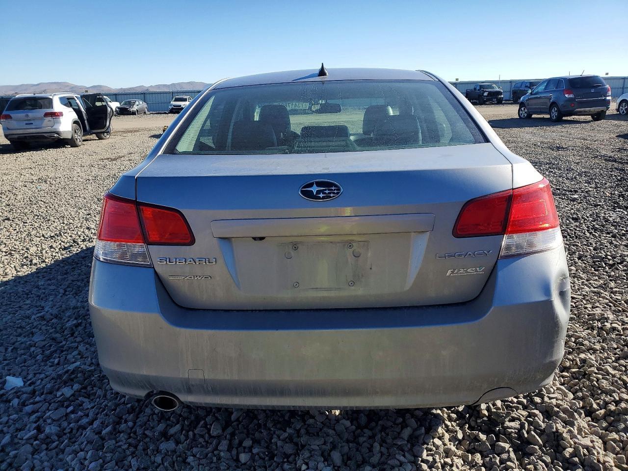 2011 Subaru Legacy 2.5I Limited - Image 6