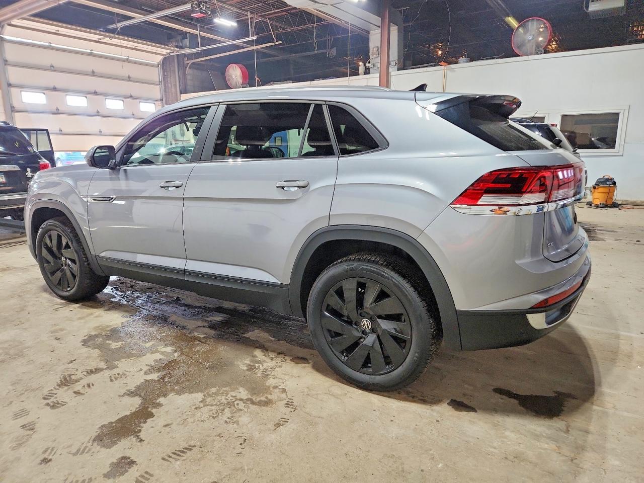 2024 Volkswagen Atlas Cross Sport Se - Фото 2