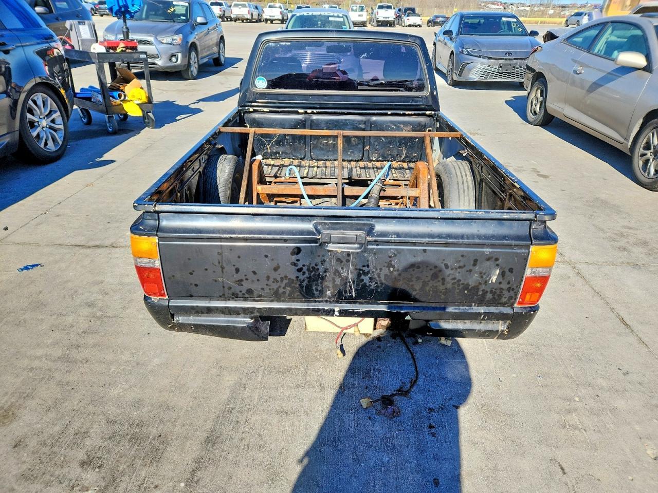 1986 Toyota Pickup 1/2 Ton Rn50 - Image 6