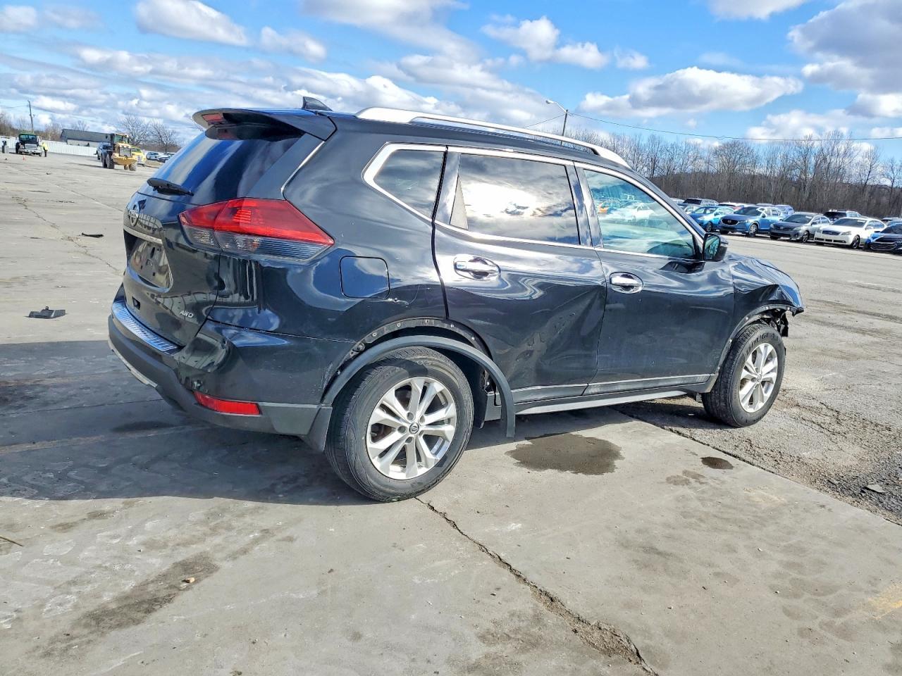 2018 Nissan Rogue S - Фото 3
