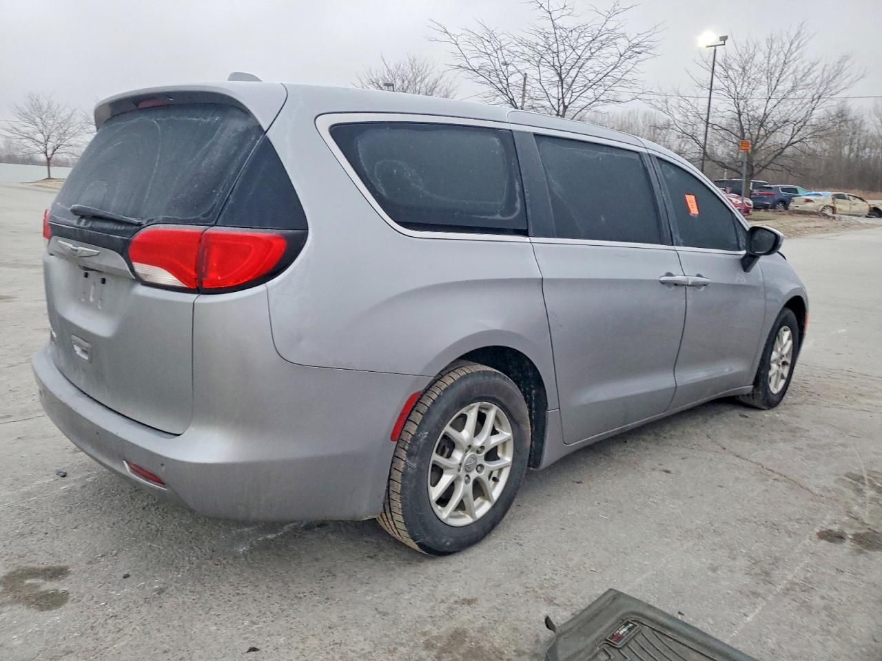 2018 Chrysler Pacifica Lx - Фото 3