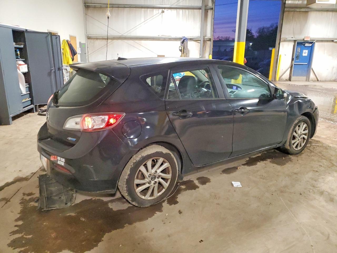 2013 Mazda 3 I - Фото 3