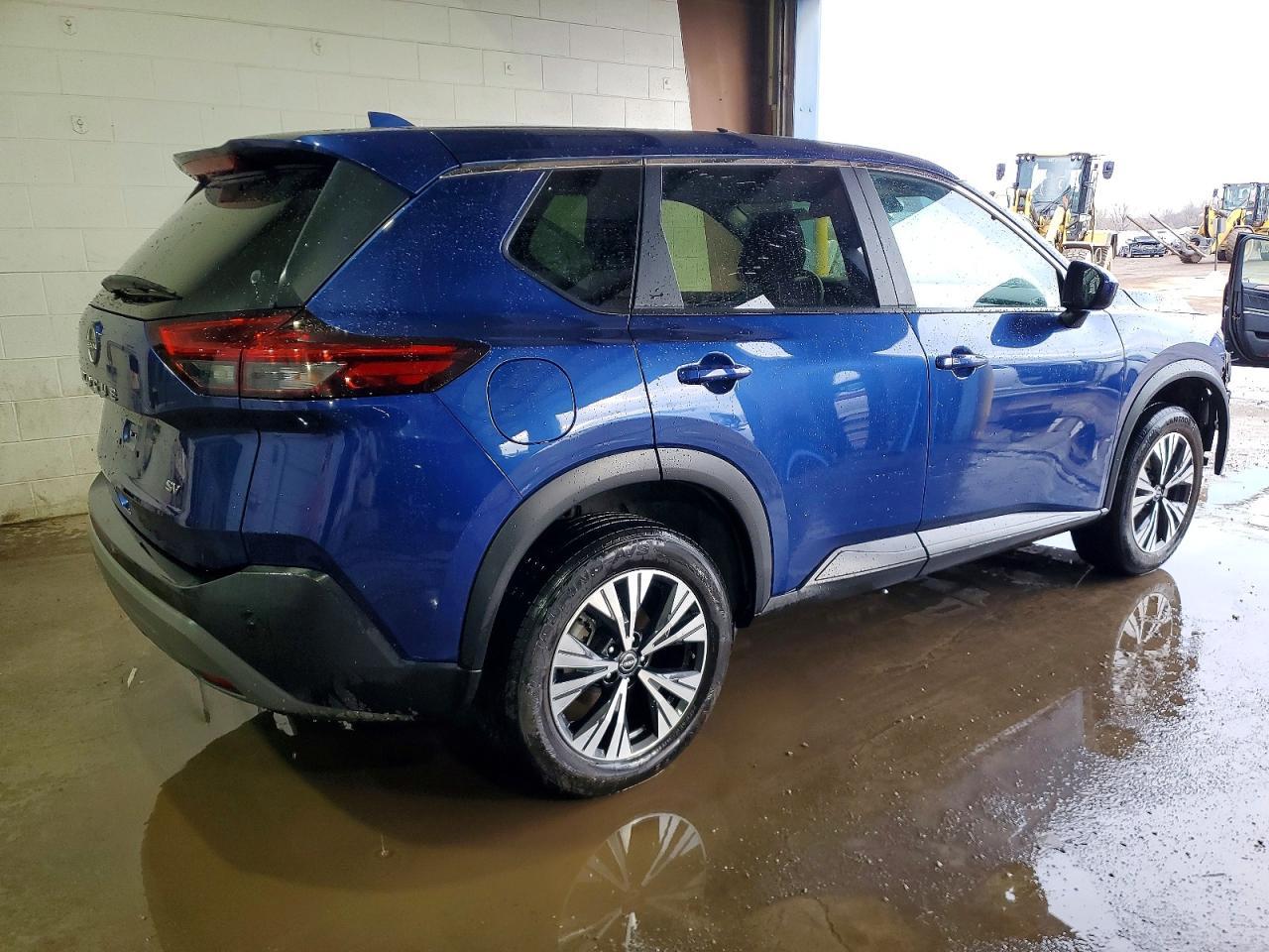 2023 Nissan Rogue Sv - Фото 3