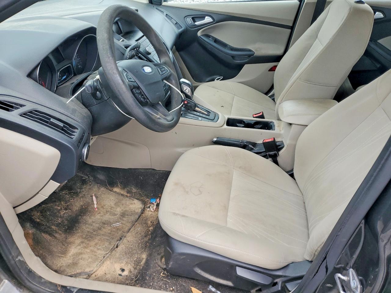 2016 Ford Focus Se - Фото 7