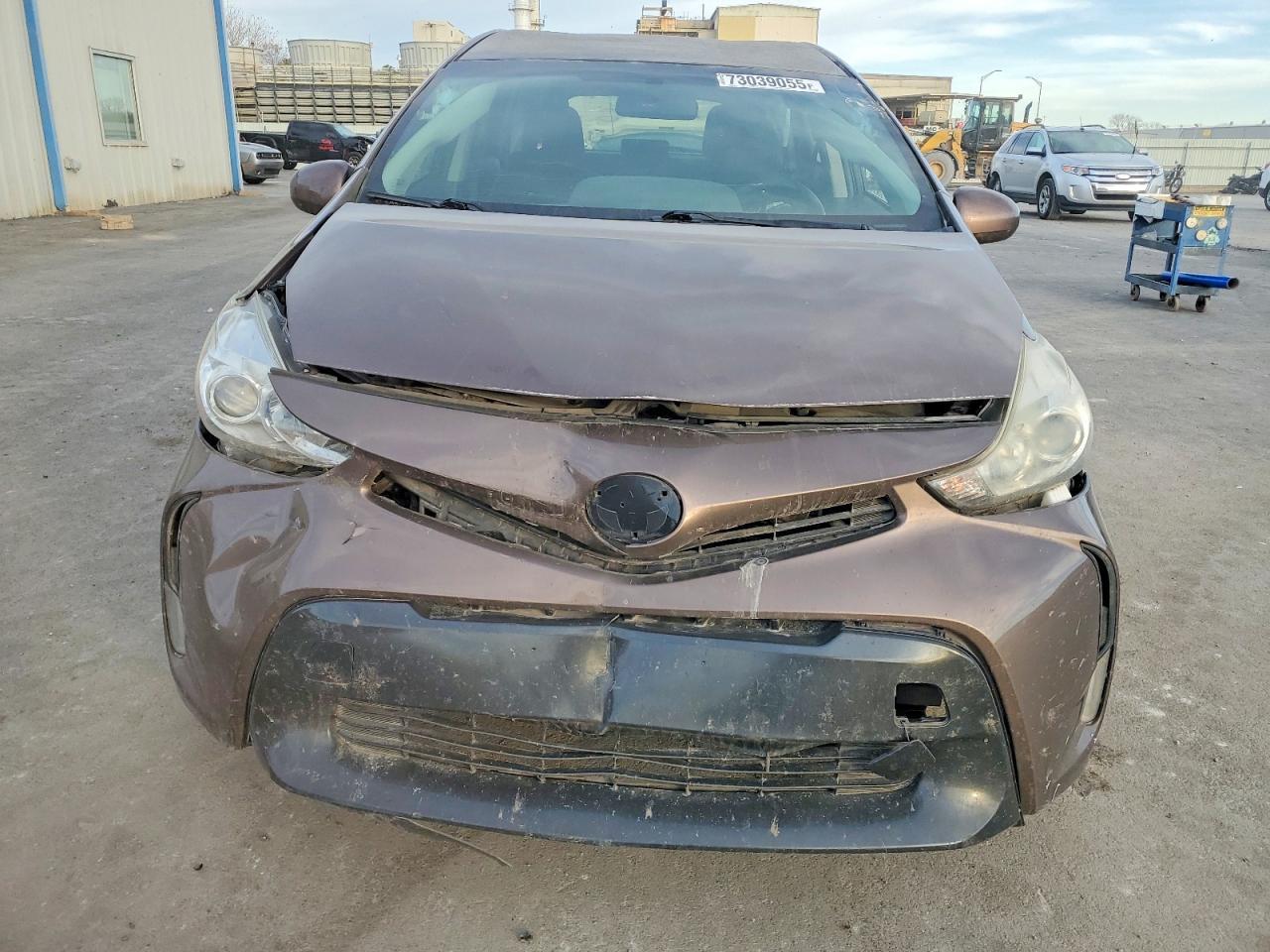 2015 Toyota Prius V - Фото 5