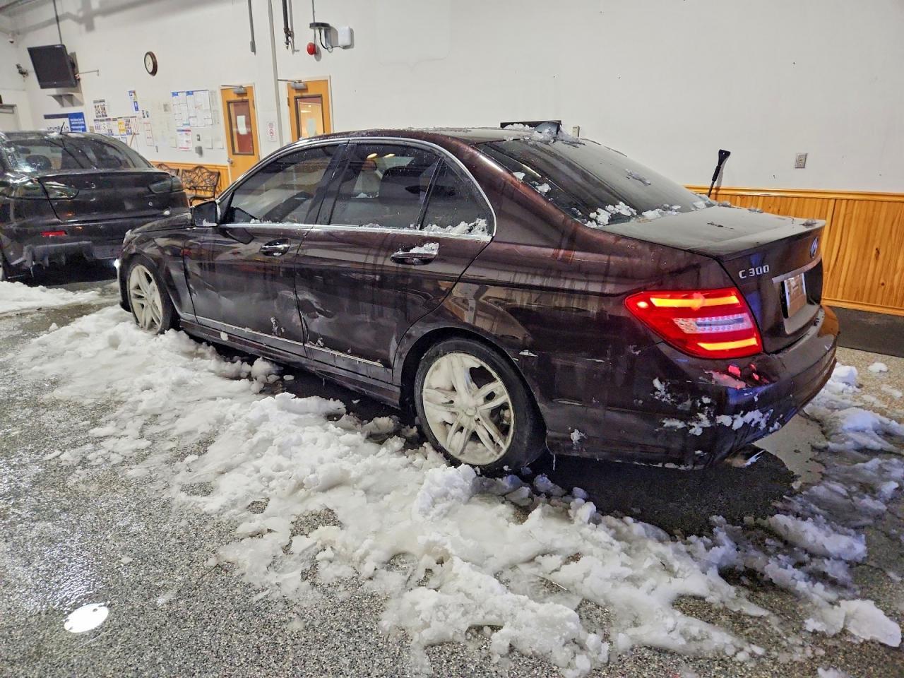 2012 Mercedes-Benz C 300 4Matic - Фото 2