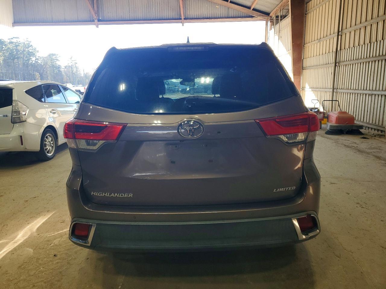 2018 Toyota Highlander Limited - Фото 6