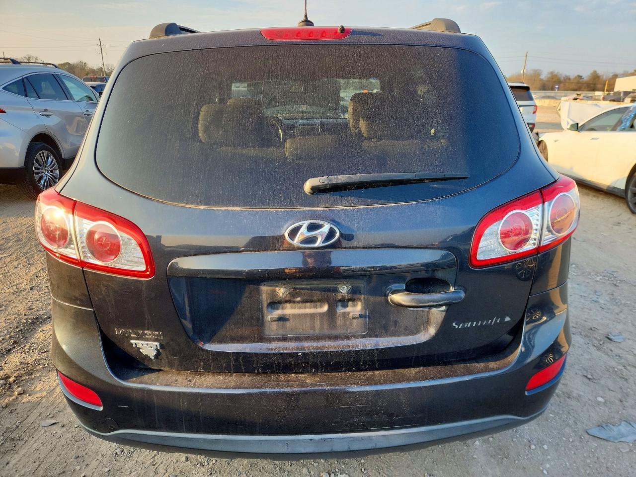 2011 Hyundai Santa Fe Gls - Image 6