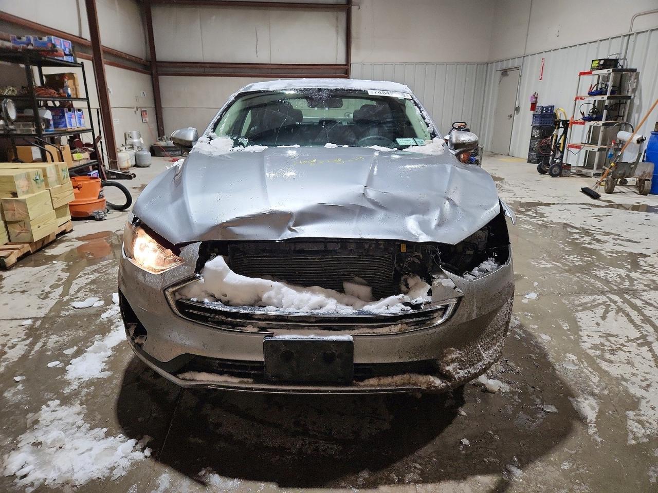 2020 Ford Fusion Se - Фото 5