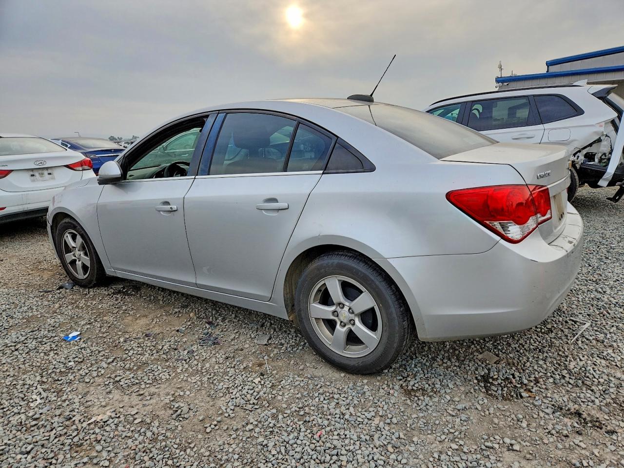 2015 Chevrolet Cruze Lt - Image 2