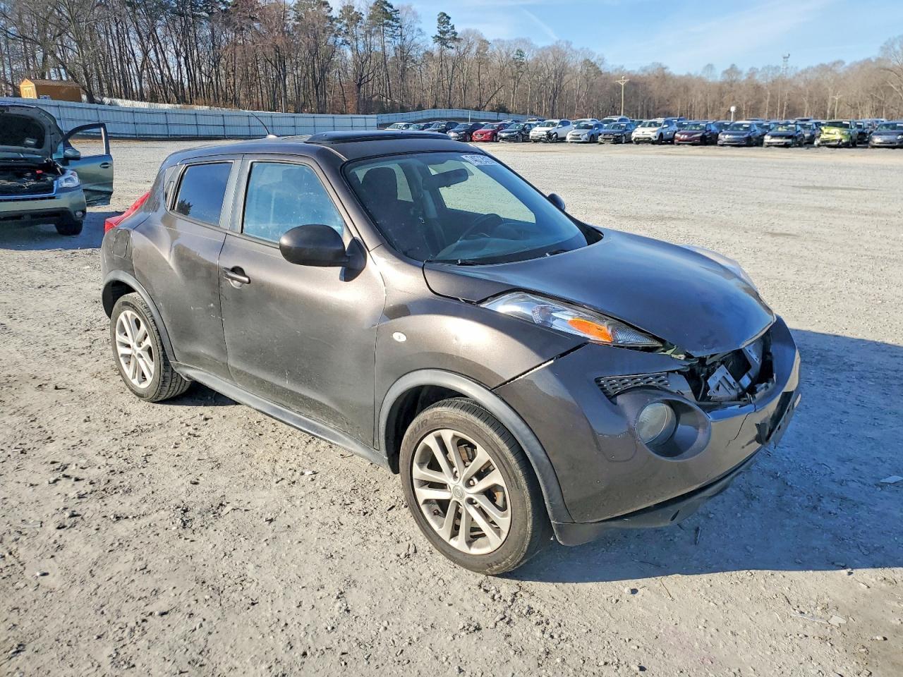 2012 Nissan Juke S - Image 4