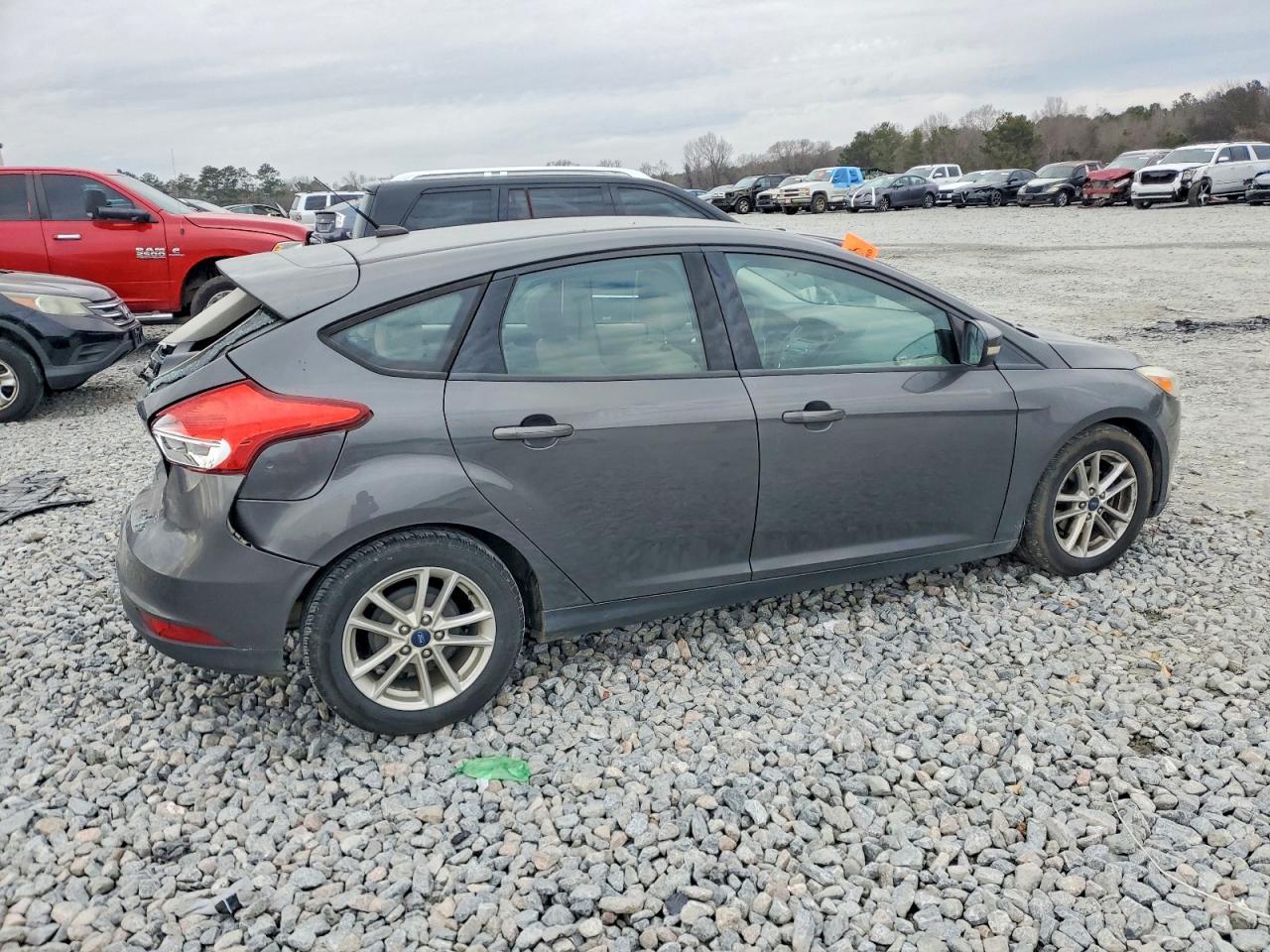 2016 Ford Focus Se - Фото 3