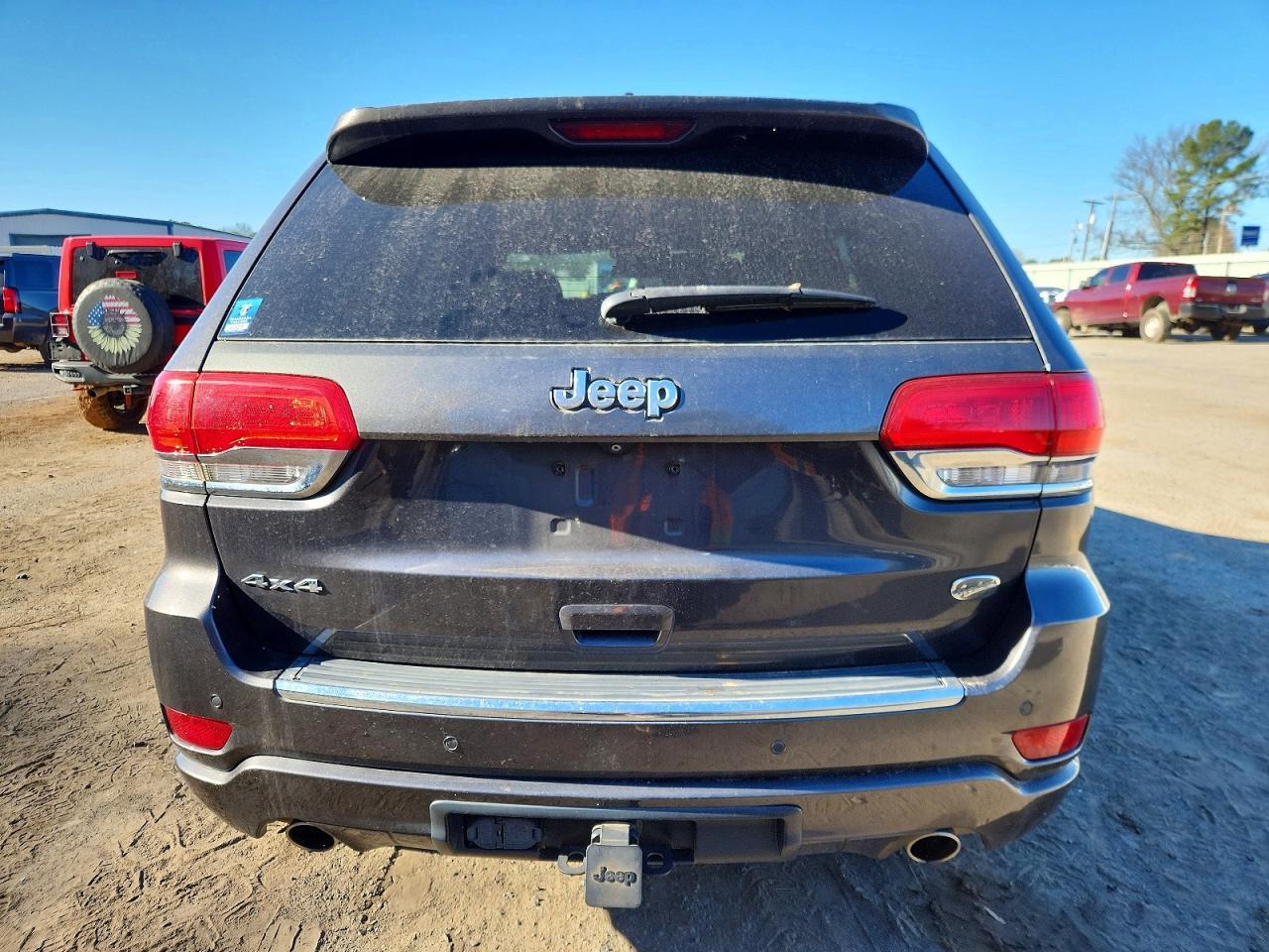 2016 Jeep Grand Cherokee Overland - Image 6