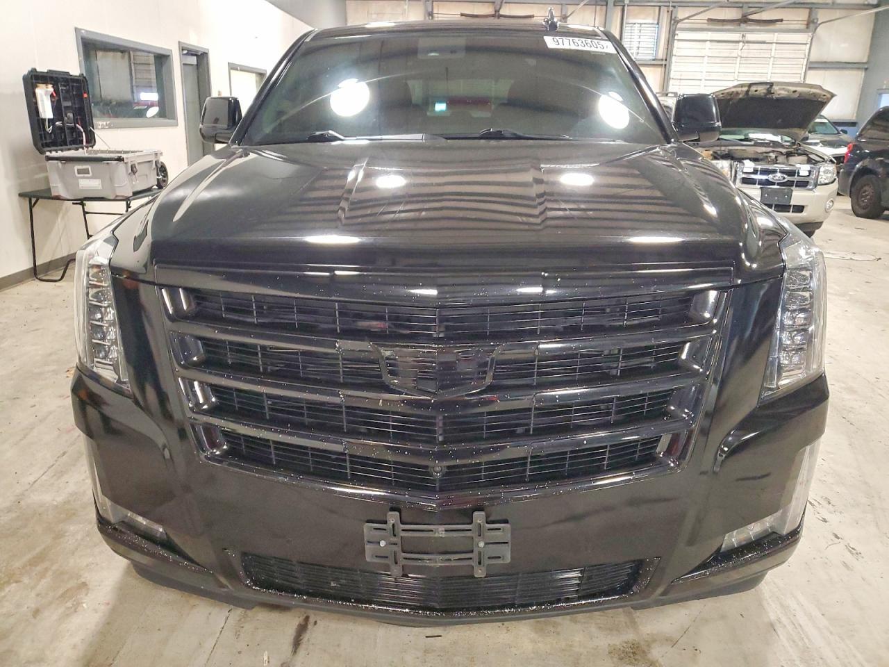2016 Cadillac Escalade Luxury - Фото 5