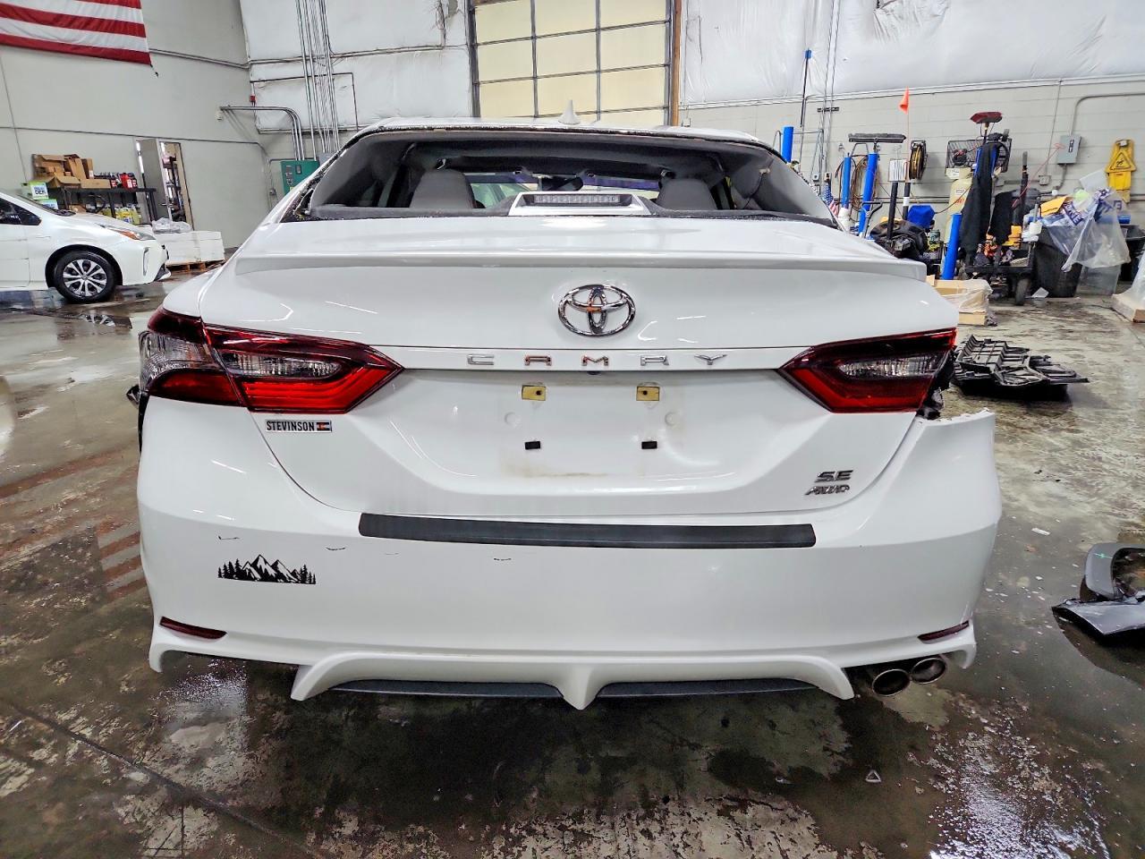 2023 Toyota Camry Se - Image 6