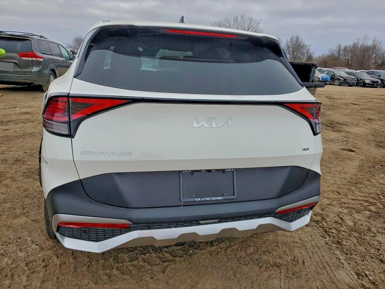 2025 Kia Sportage Lx - Image 6