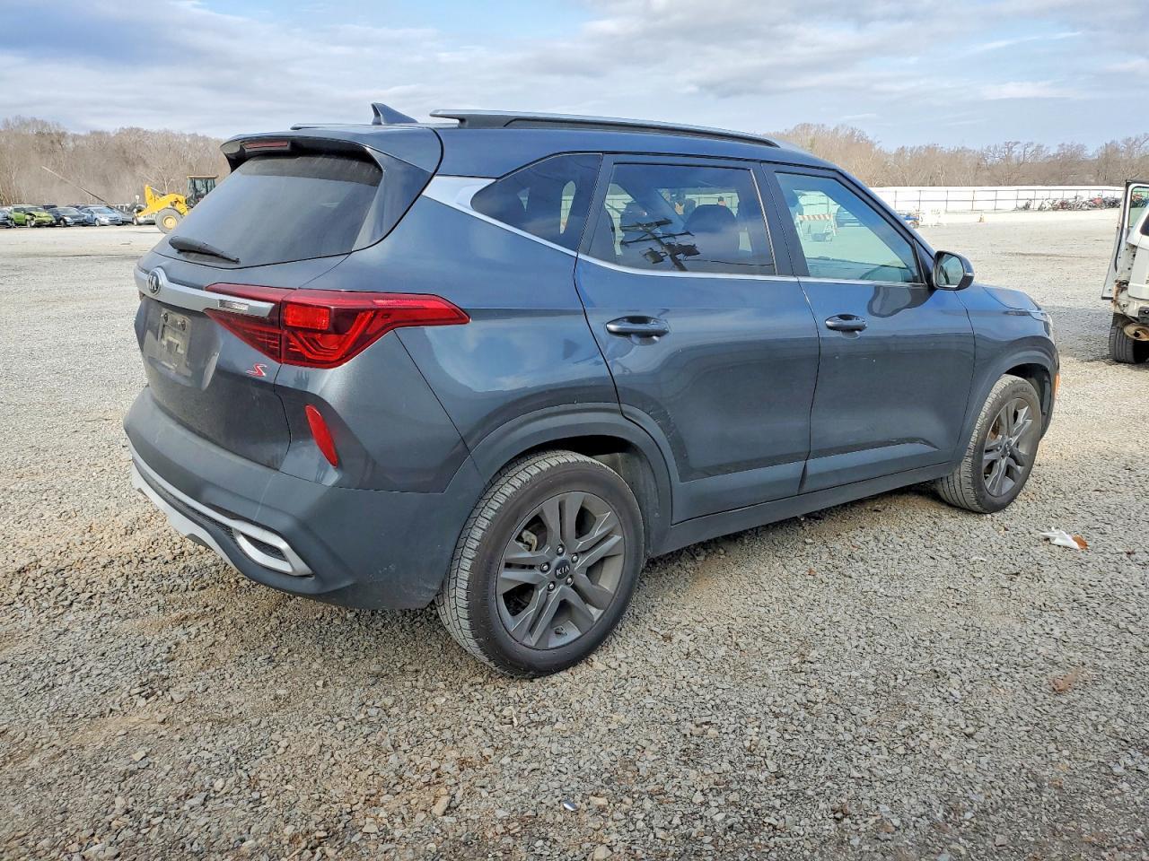 2021 Kia Seltos S - Image 3