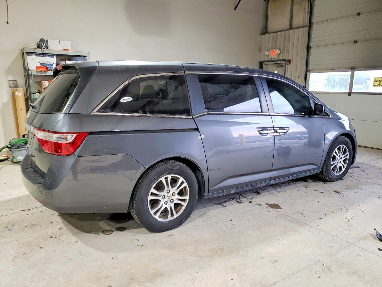 2013 Honda Odyssey Ex - Фото 3