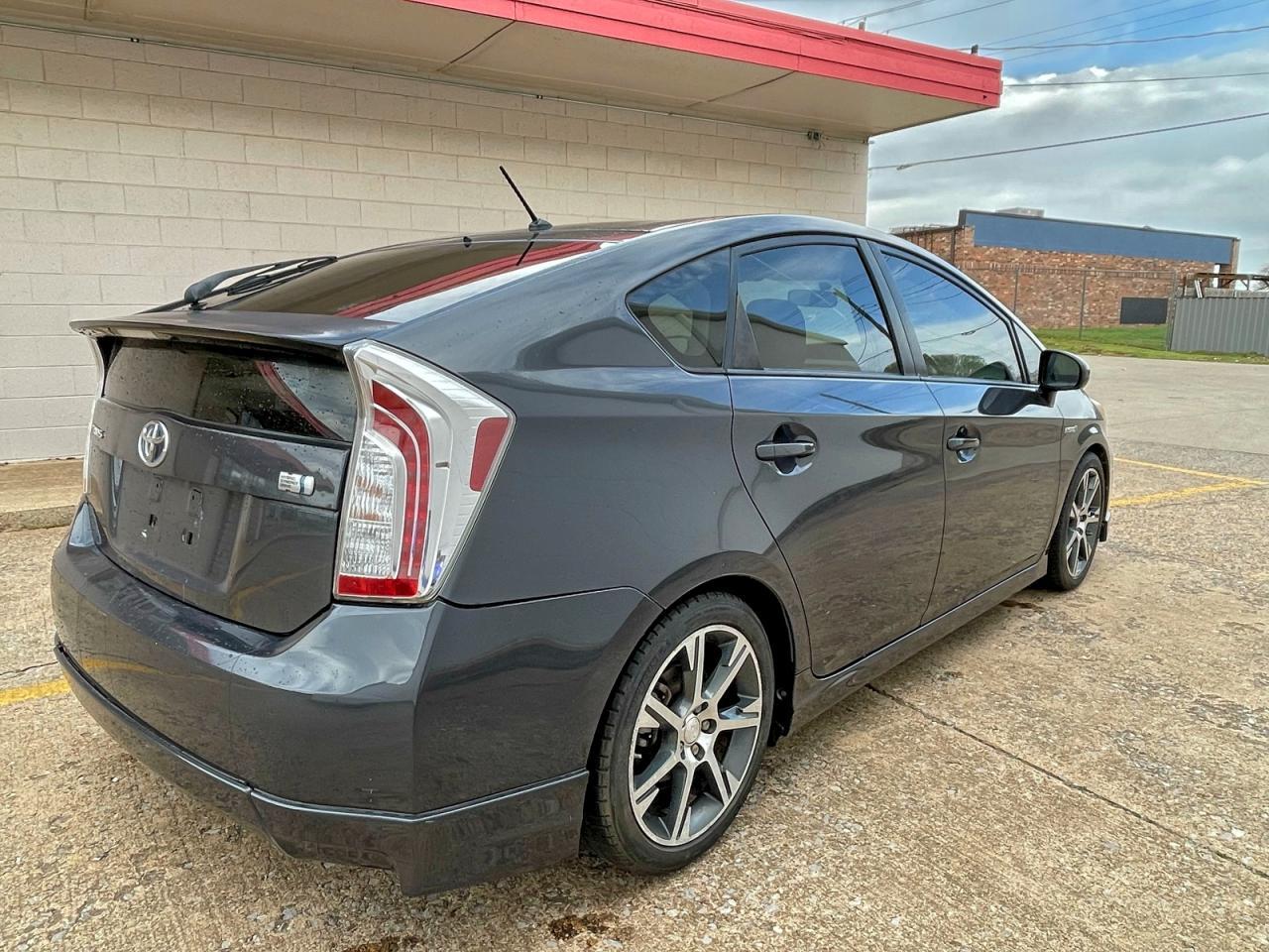 2012 Toyota Prius - Фото 4