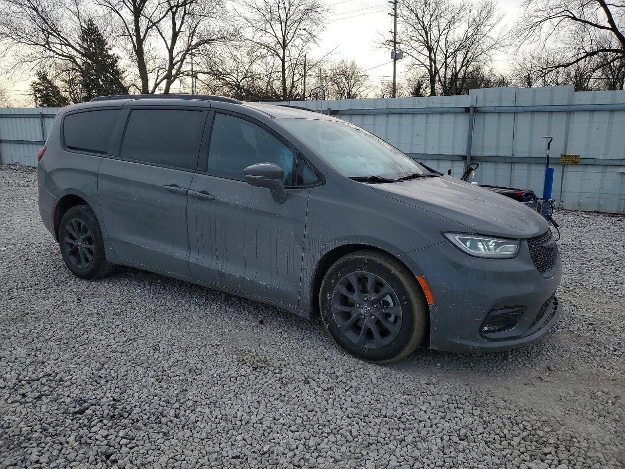 2021 Chrysler Pacifica Touring L - Фото 4