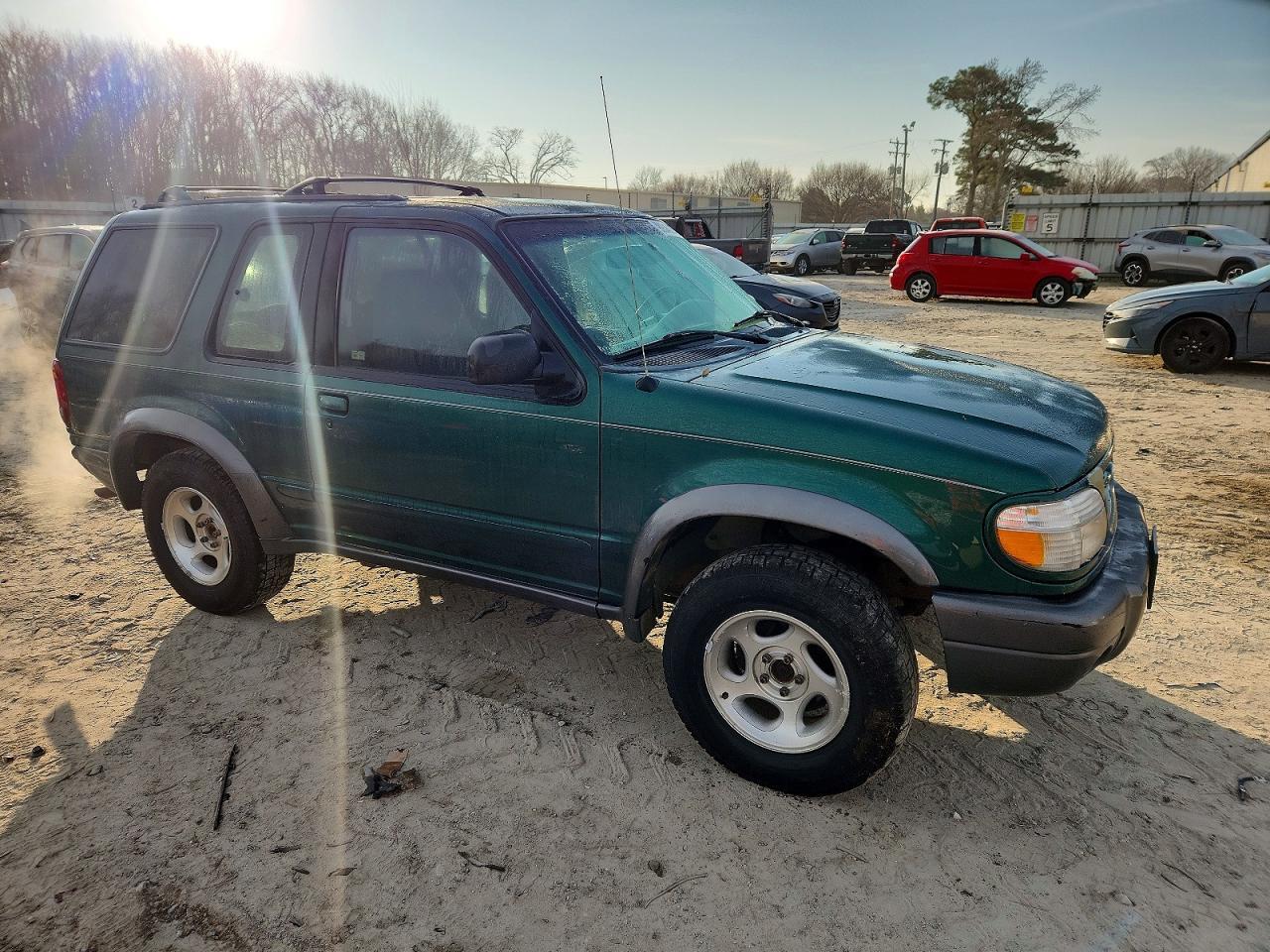 1999 Ford Explorer - Image 4