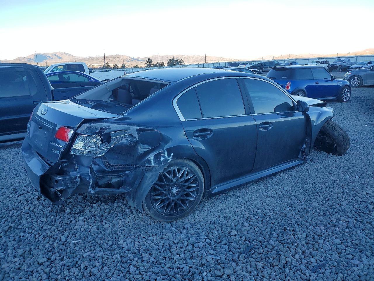 2010 Subaru Legacy 2.5I Premium - Фото 3