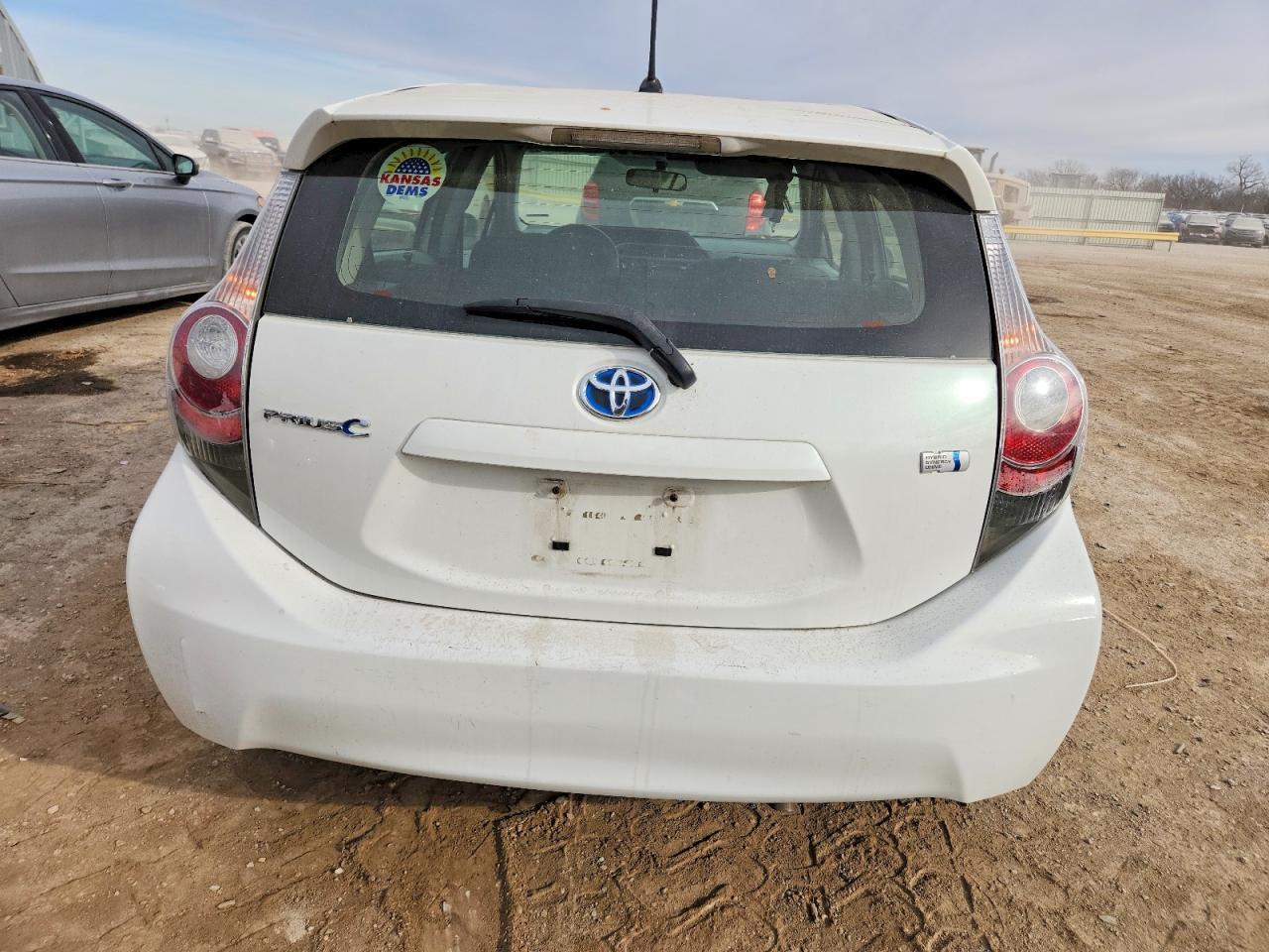 2013 Toyota Prius C - Фото 6