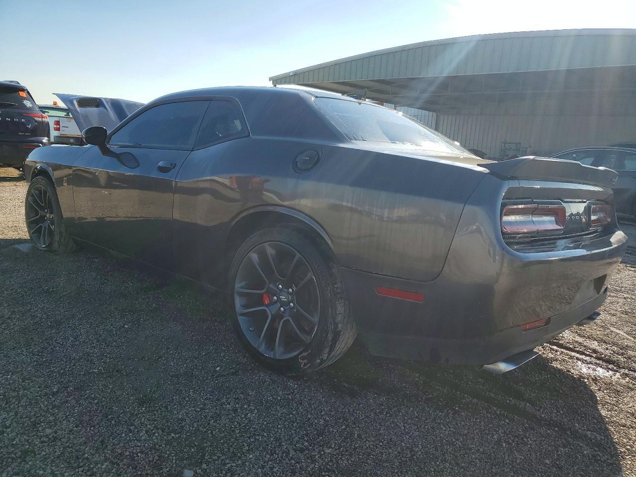 2022 Dodge Challenger R - Фото 2