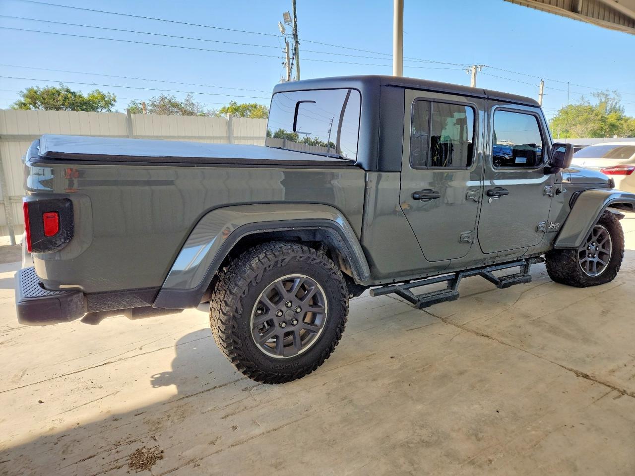 2022 Jeep Gladiator Overland - Фото 3