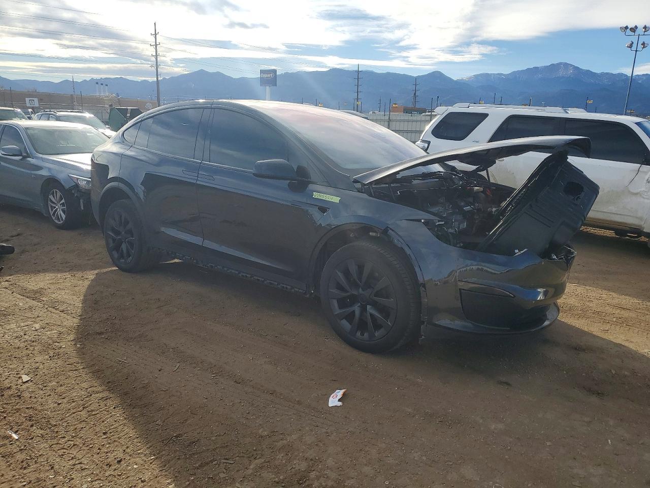 2024 Tesla Model X - Image 4