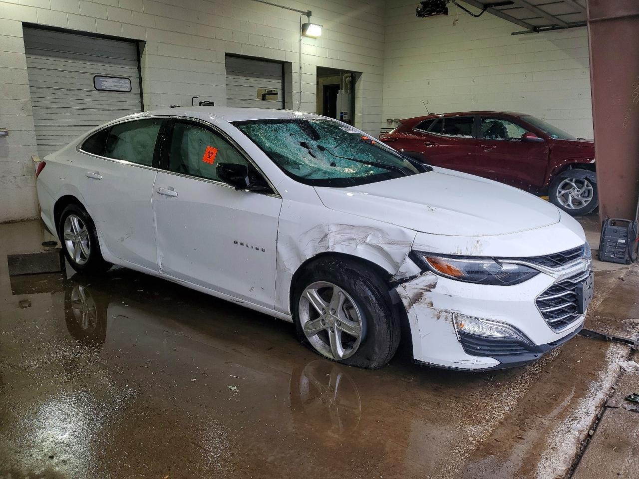 2020 Chevrolet Malibu Ls - Фото 4