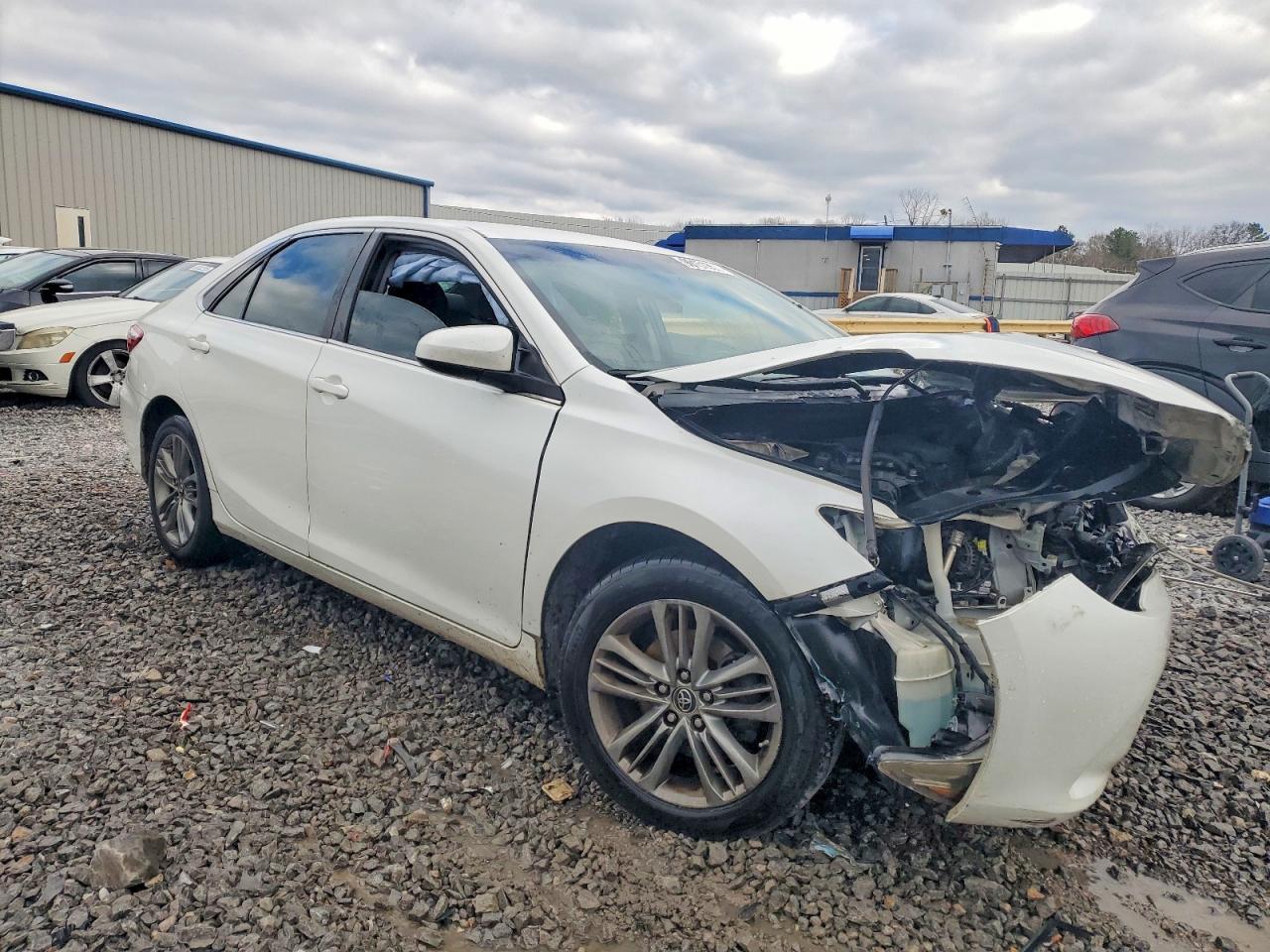 2015 Toyota Camry Le - Фото 4