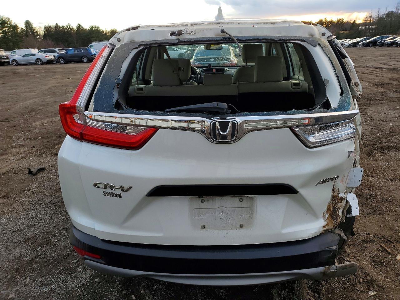 2017 Honda Cr-V Lx - Image 6