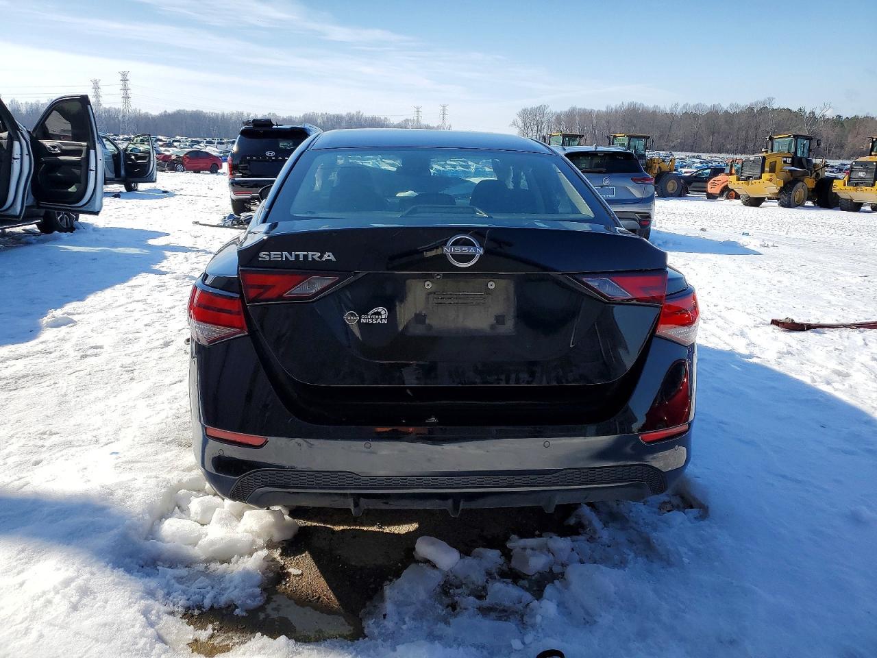 2024 Nissan Sentra S - Image 6